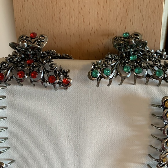 HOLIDAY HAIR WEAR, a better look at all - Picture 3 of 4